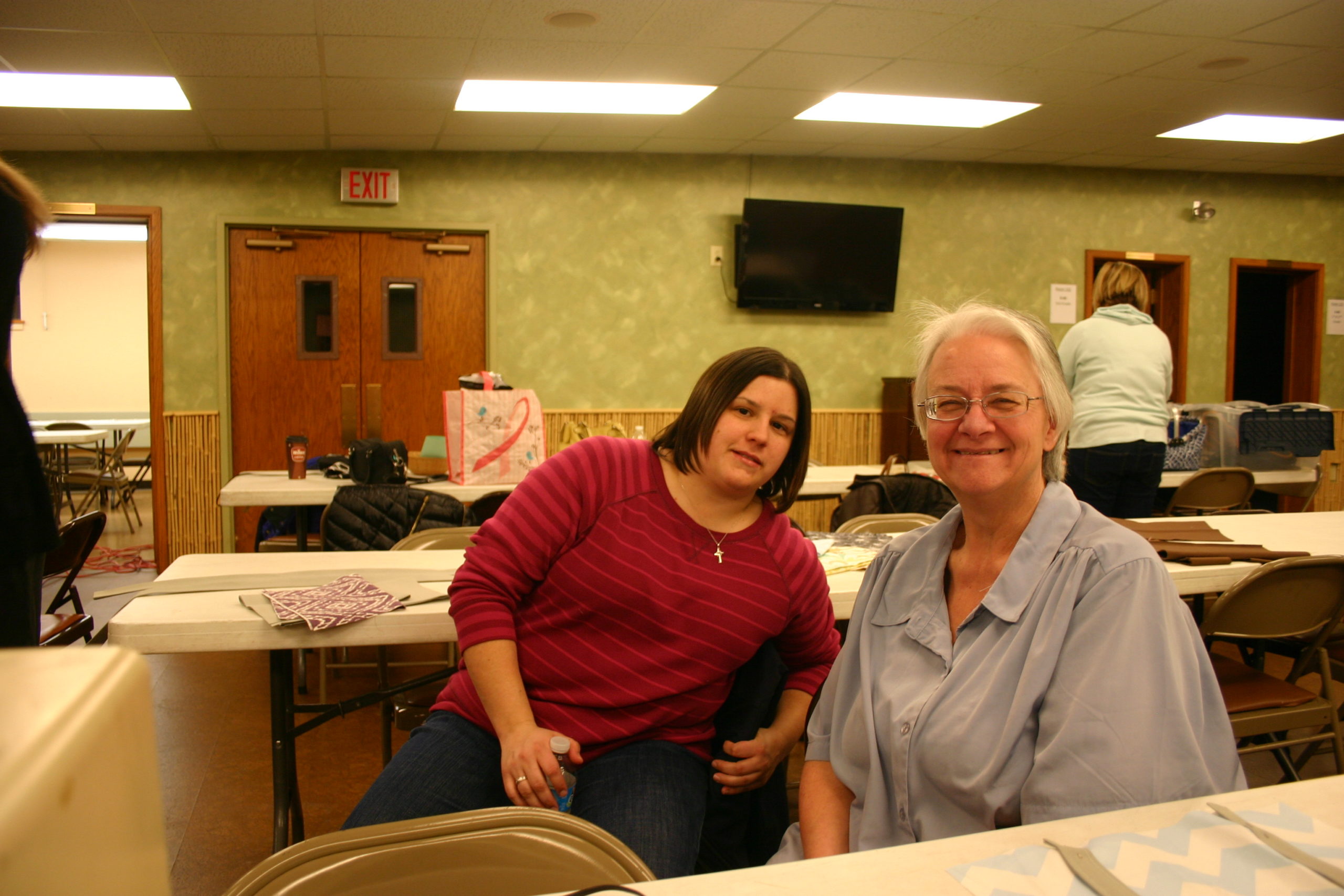 2016-01-16 Inspired Sisters Women's Ministry of Zions Church - Be Social Let's Make a Canvas Tote Bag