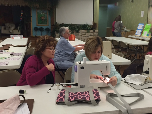 2016-01-16 Inspired Sisters Women's Ministry of Zions Church - Be Social Let's Make a Canvas Tote Bag